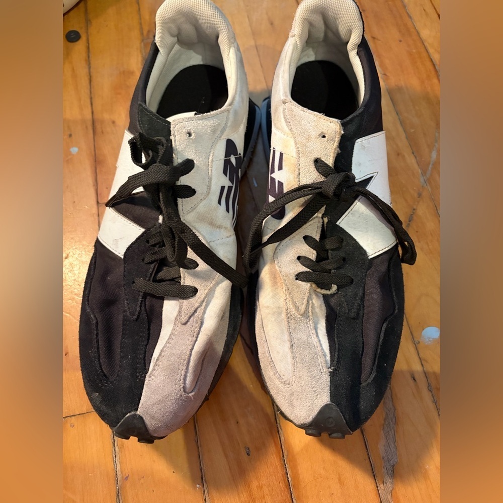 Men's Bew Balance 327 Black and White Athletic Shoes sneakers